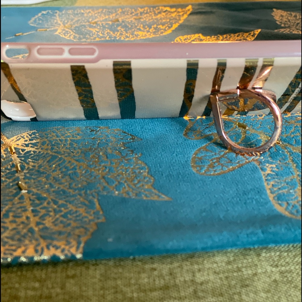 Kate Spade iPhone 7 Plus case - Picture 5 of 5